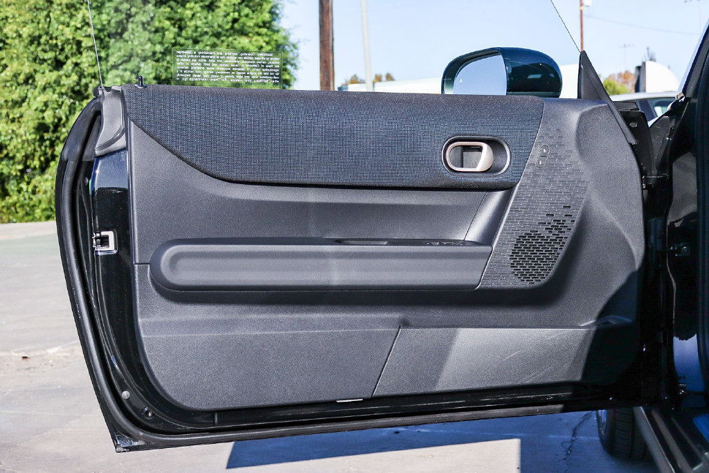 Used 2026 MINI Cooper 2-Door Hardtop FWD image 23