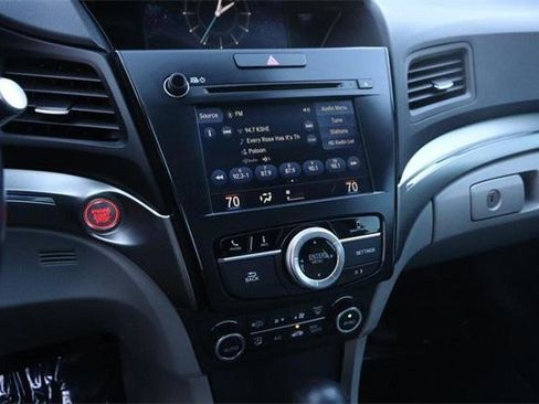 Used 2021 Acura ILX w/ Premium Package image 17
