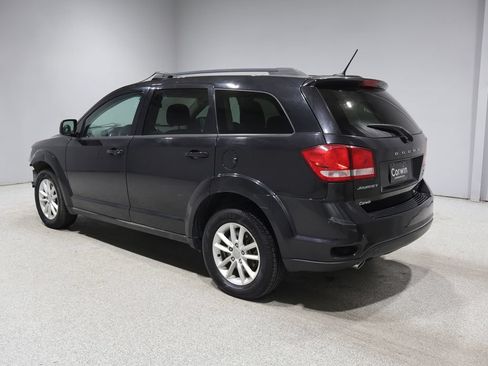 Used 2013 Dodge Journey SXT FWD image 4