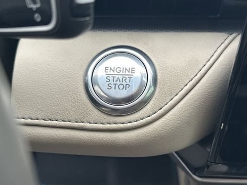 Certified 2024 Lincoln Nautilus Premier image 21