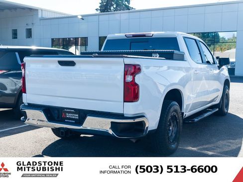 Used 2023 Chevrolet Silverado 1500 LT w/ Leather Package AWD/4WD image 7