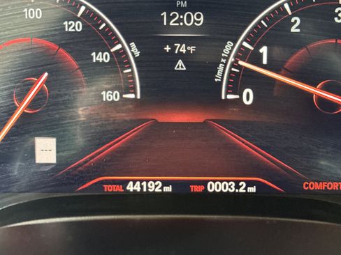 Used 2019 BMW 540i image 25