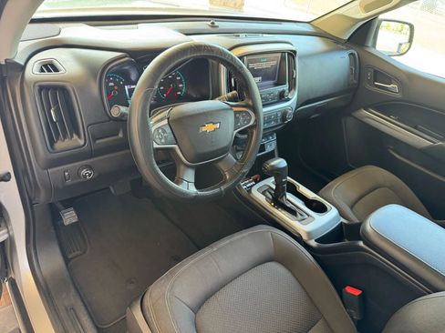 Used 2017 Chevrolet Colorado LT w/ LT Convenience Package image 16