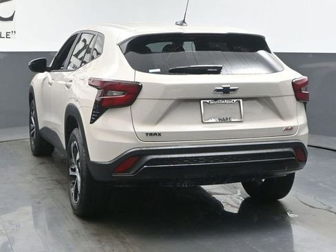New 2026 Chevrolet Trax RS w/ Driver Confidence Package FWD image 13