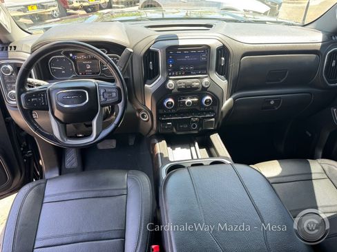 Used 2023 GMC Sierra 2500 Denali w/ Denali Black Diamond Edition AWD/4WD image 13