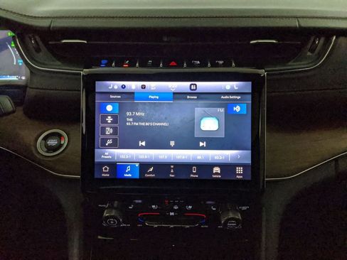 Used 2023 Jeep Grand Cherokee Summit image 8