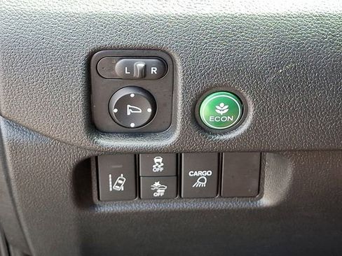 Used 2020 Honda Ridgeline Sport image 30