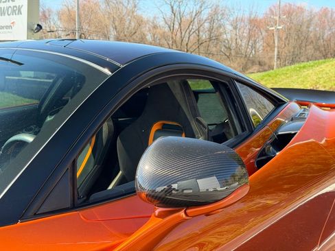 Used 2019 McLaren 720S RWD image 6