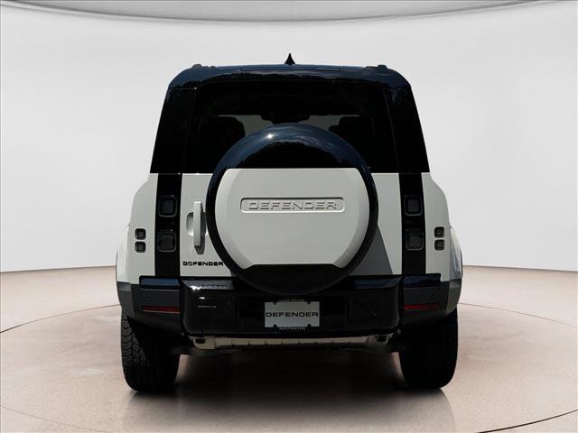 New 2026 Land Rover Defender 110 S AWD/4WD image 4