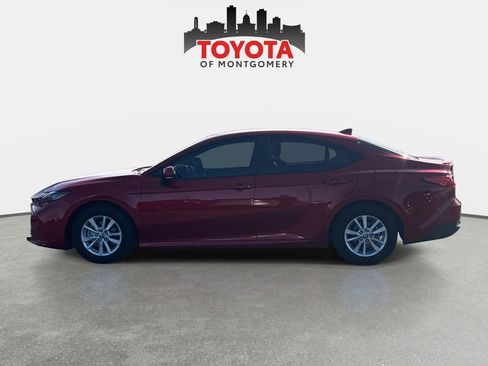 Used 2026 Toyota Camry LE w/ Convenience Package image 7