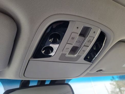 Used 2019 Kia Cadenza Technology image 26