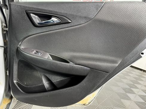 Used 2021 Chevrolet Malibu LT FWD image 40