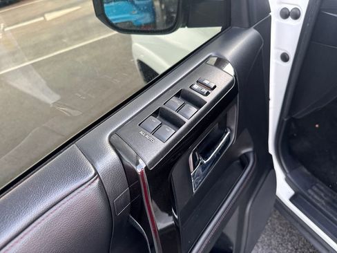Used 2020 Toyota 4Runner Limited image 12