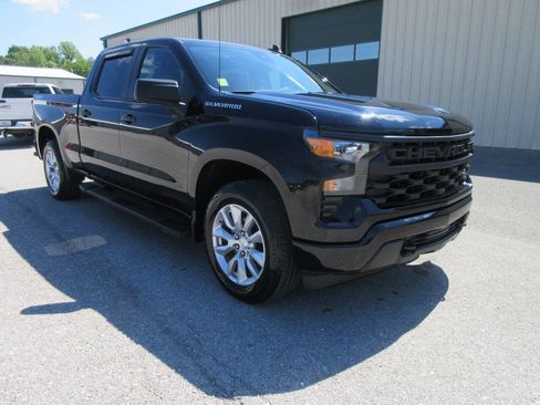 Used 2022 Chevrolet Silverado 1500 Custom AWD/4WD image 8
