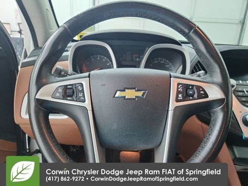 Used 2017 Chevrolet Equinox Premier w/ Enhanced Convenience Package AWD/4WD image 6