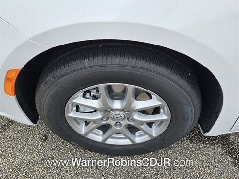 New 2026 Chrysler Pacifica Select image 19