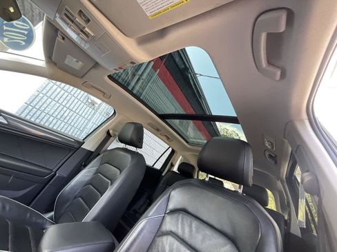 Used 2019 Volkswagen Tiguan SEL Premium AWD/4WD image 13