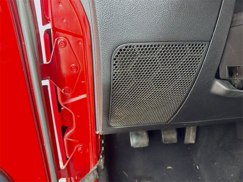 Used 2014 Jeep Wrangler Sport image 16