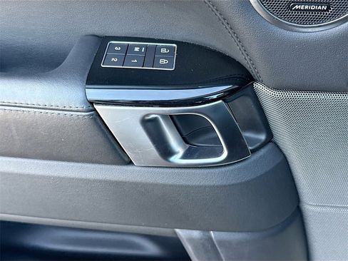 Used 2022 Land Rover Range Rover Sport HSE Silver Edition image 36