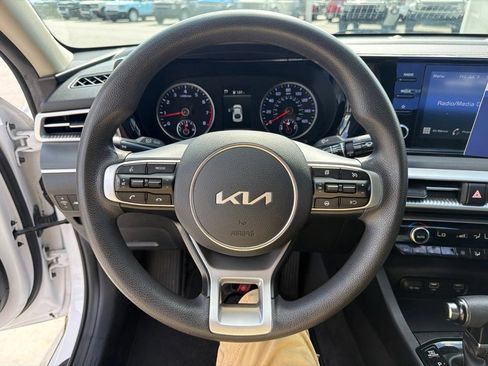 Used 2022 Kia K5 LXS FWD image 21