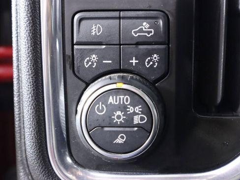 Used 2019 Chevrolet Silverado 1500 High Country image 11