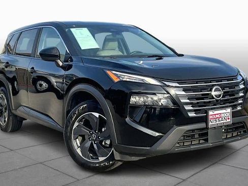 Certified 2024 Nissan Rogue SV image 3