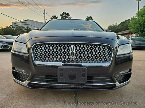 Used 2019 Lincoln Continental Select w/ Continental Climate Package image 6