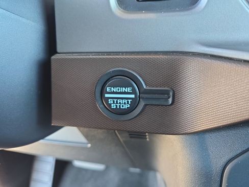 Used 2023 Ford Bronco Outer Banks image 25