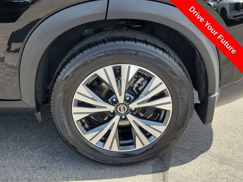 Used 2021 Nissan Rogue SV w/ Premium Package FWD image 26