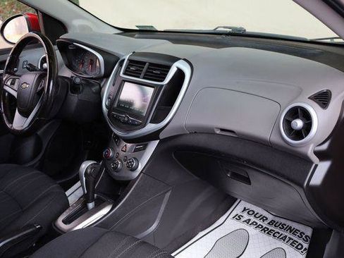 Used 2017 Chevrolet Sonic LT w/ Convenience Package image 27