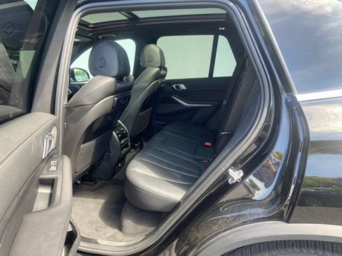Used 2021 BMW X5 xDrive40i w/ Premium Package AWD/4WD image 11