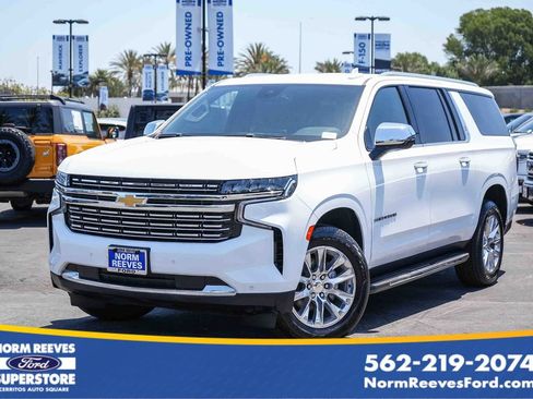 Used 2024 Chevrolet Suburban Premier RWD image 1