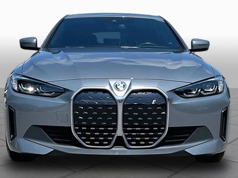 Used 2024 BMW i4 eDrive40 w/ Premium Package RWD image 3