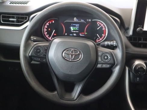 Used 2023 Toyota RAV4 XLE FWD image 5