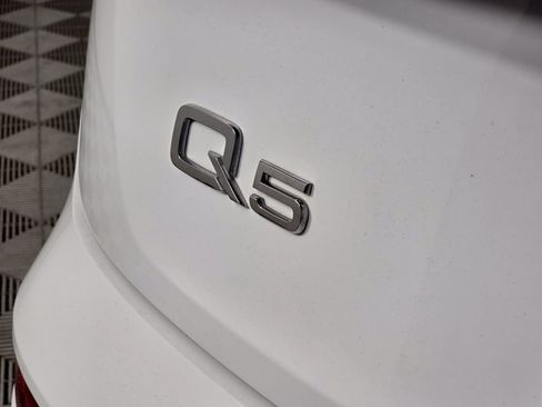 Certified 2023 Audi Q5 2.0T Premium w/ Convenience Package AWD/4WD image 11