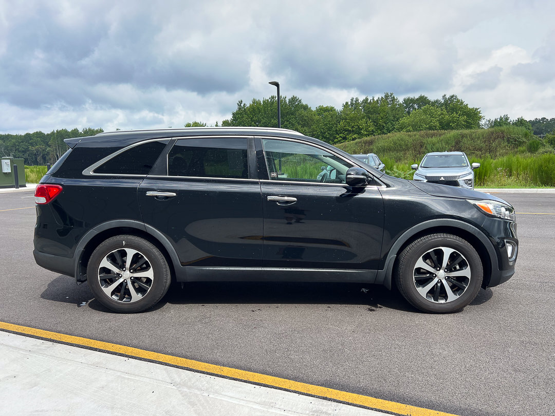 Used 2016 Kia Sorento EX FWD image 11