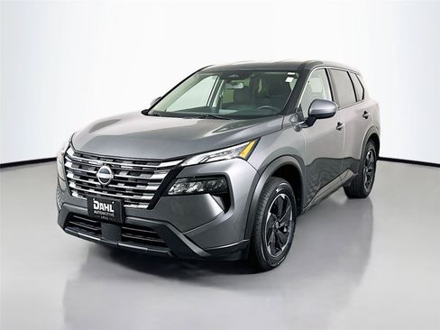 Used 2024 Nissan Rogue SV AWD/4WD image 4