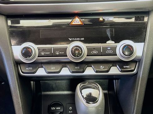 Used 2020 Hyundai Elantra Value Edition w/ Cargo Package (C1) image 17