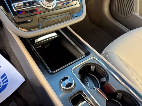 Certified 2022 Lincoln Corsair FWD image 23