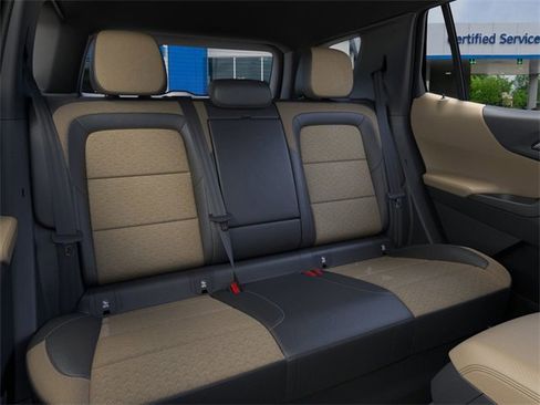 New 2026 Chevrolet Equinox ACTIV w/ Convenience Package III image 17