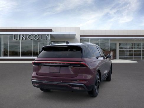 New 2025 Lincoln Nautilus Reserve w/ Jet Appearance Package image 8