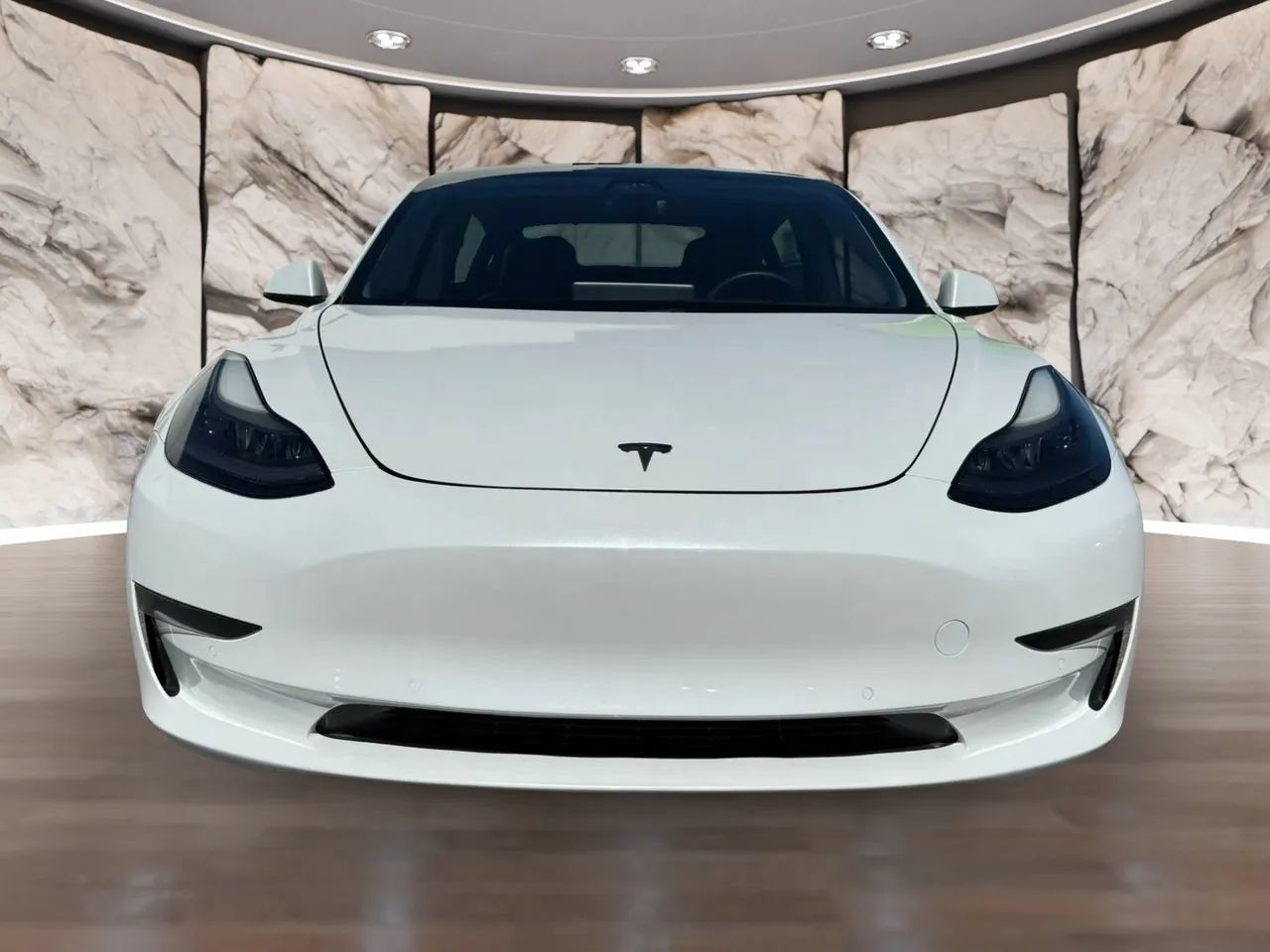 Used 2021 Tesla Model 3 Standard Range Plus RWD image 3