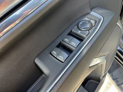 Used 2023 Chevrolet Silverado 1500 LT w/ Convenience Package II AWD/4WD image 35