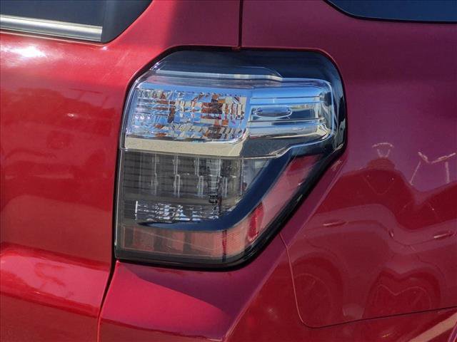 Used 2022 Toyota 4Runner SR5 Premium w/ Moonroof Package AWD/4WD image 15