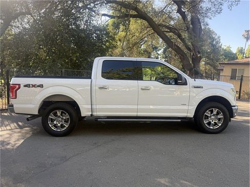 Used 2015 Ford F150 XLT w/ Equipment Group 302A Luxury AWD/4WD image 6