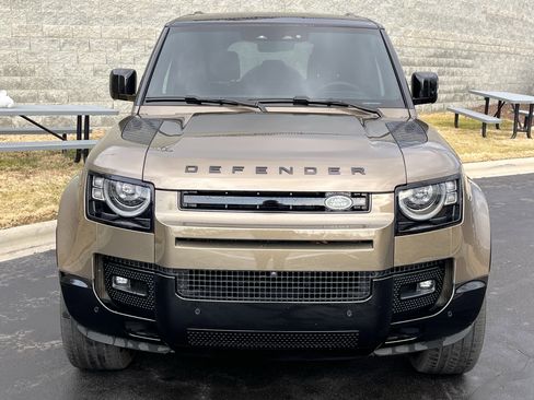 Certified 2024 Land Rover Defender 110 X-Dynamic SE image 14