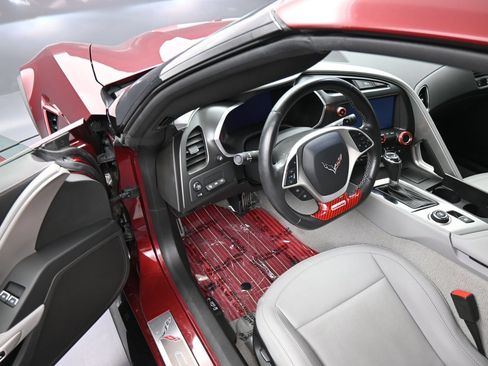 Used 2019 Chevrolet Corvette Grand Sport RWD image 12