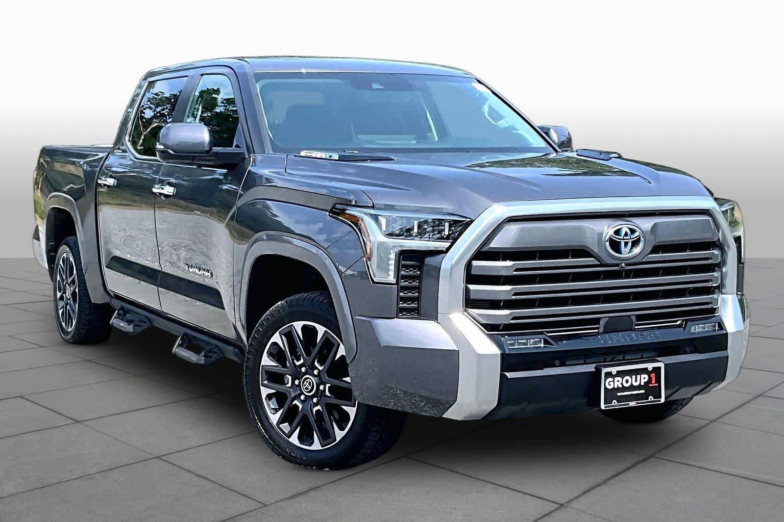 Used 2024 Toyota Tundra Limited AWD/4WD image 4