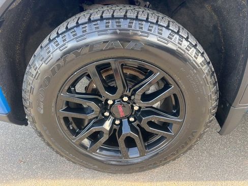 Used 2023 GMC Sierra 1500 Elevation image 10