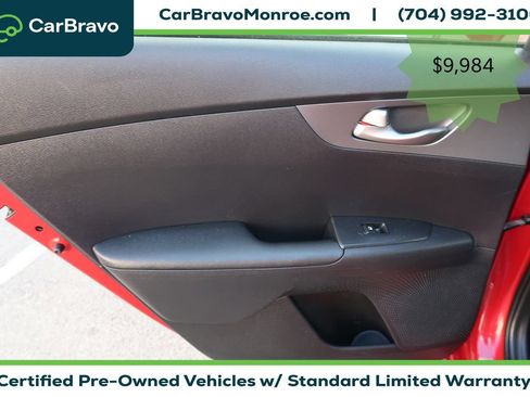 Used 2020 Kia Forte LXS FWD image 30
